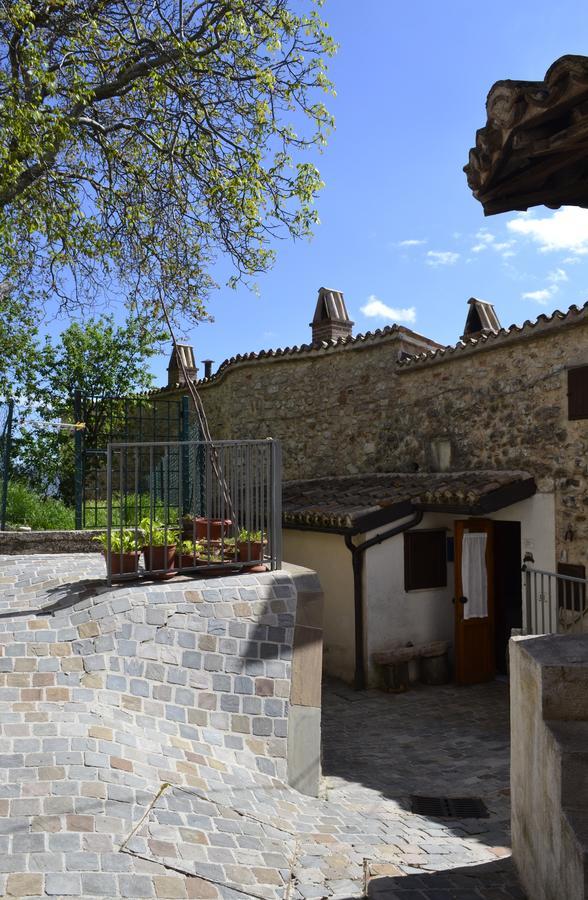 Appartamento Castello Di Cammoro Sellano Ngoại thất bức ảnh