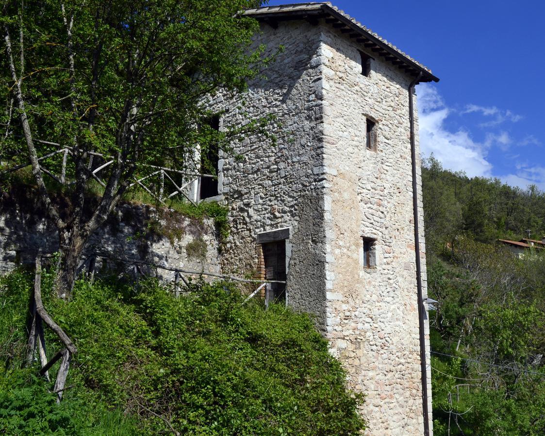 Appartamento Castello Di Cammoro Sellano Ngoại thất bức ảnh